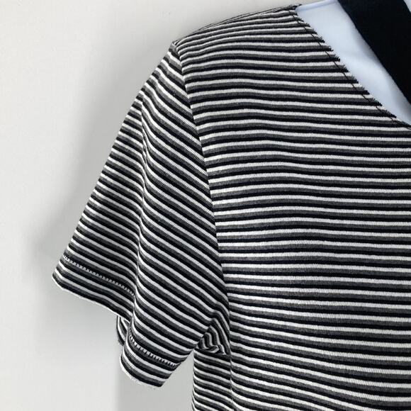 Philanthropy Women's Black Striped Short Sleeve Slit Neck T-Shirt Size XS New - Picture 5 of 12